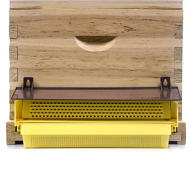 Pollen Trap With Hanging Holes - Image 3